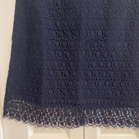 NWOT LOFT lace overlay skirt in navy blue size 4 - Picture 3 of 9